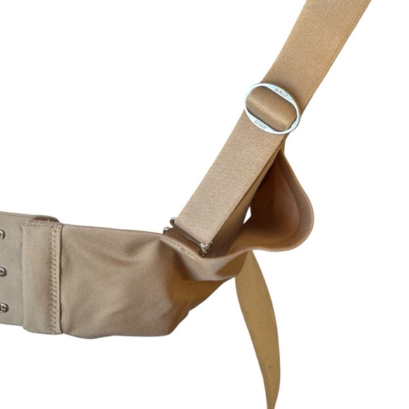 American Eagle - NWT Sunnie Strapless Lightly Lined Bra Sz 40D - Picture 8 of 10